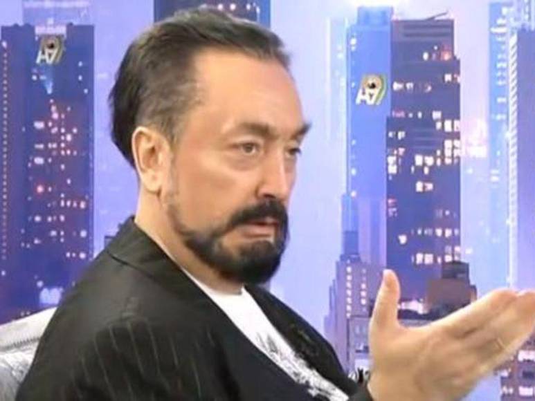 ¿Quién es Adnan Oktar, el telepredicador que ocultaba una red de explotación sexual?