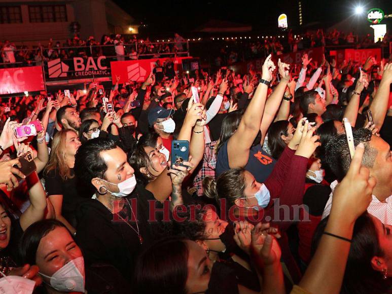 Vilma Palma hizo vibrar a generaciones con sus éxitos en Tegucigalpa (FOTOS)