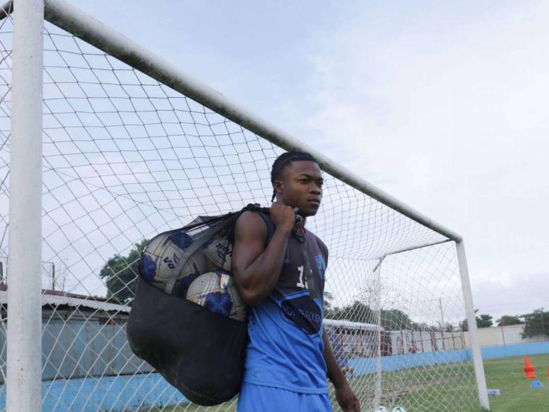 Fichajes libres: Legionarios hondureños disponibles en 2024