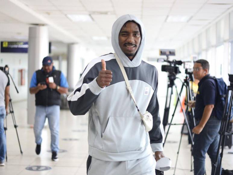 Así llegaron los legionarios a Honduras para entrenar y encarar a México