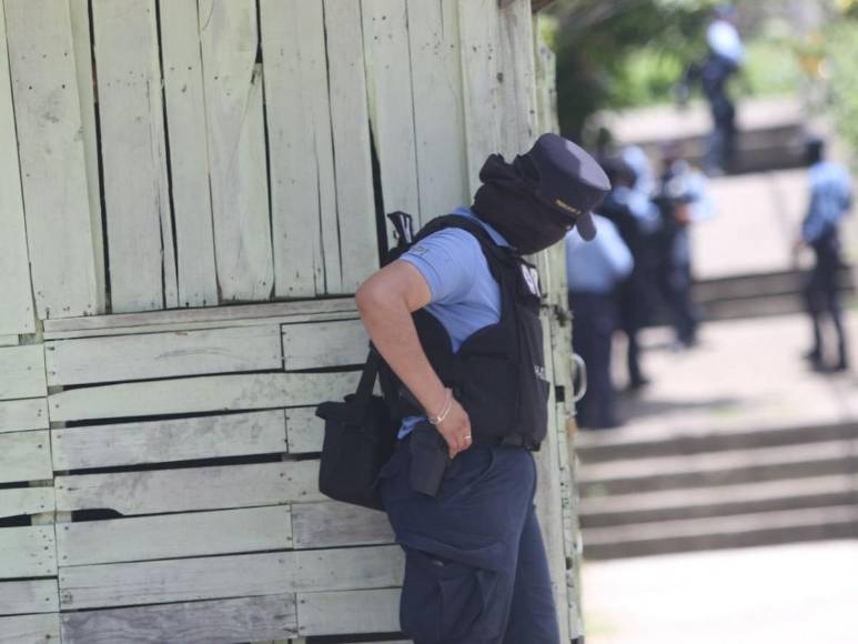 Ciudad España en alerta tras enfrentamiento armado entre pandilleros y la policía (FOTOS)