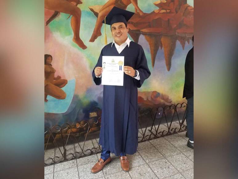 “Gracias por haber querido a mi hermano”: familia y amigos muestran pesar por director de kínder asesinado en la Ulloa