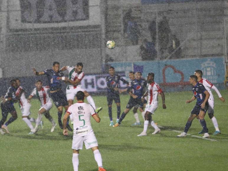 ¡Lo que no viste! Auzmendi salva a Motagua e hijo de Rougier anima