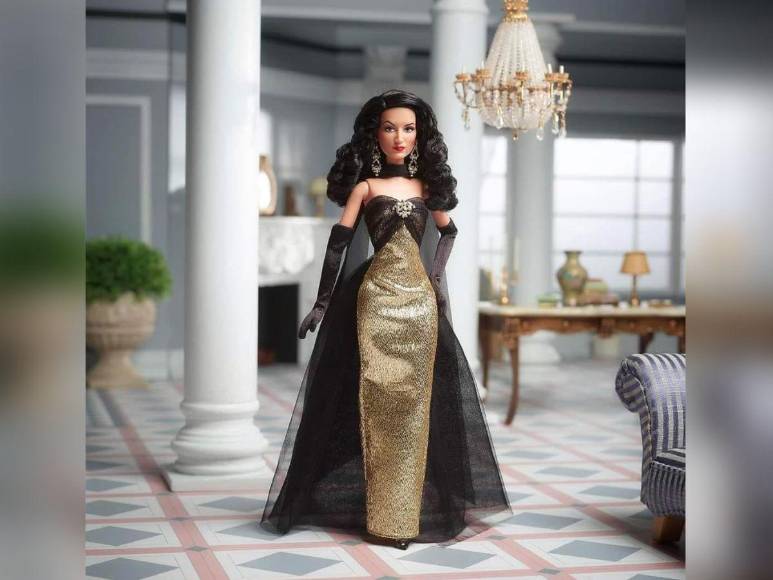 La Barbie María Félix: un tributo a la elegancia y la fuerza de la diva del cine