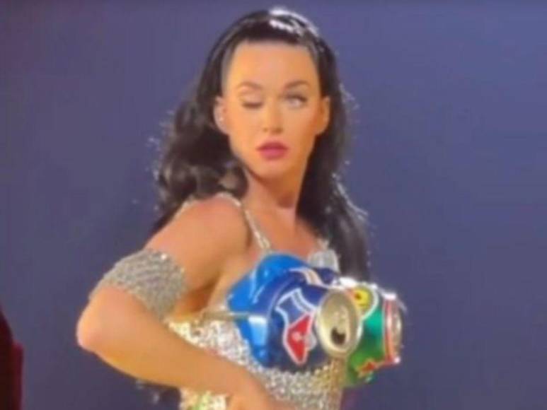Los memes que dejó el extraño movimiento de ojo de Katy Perry