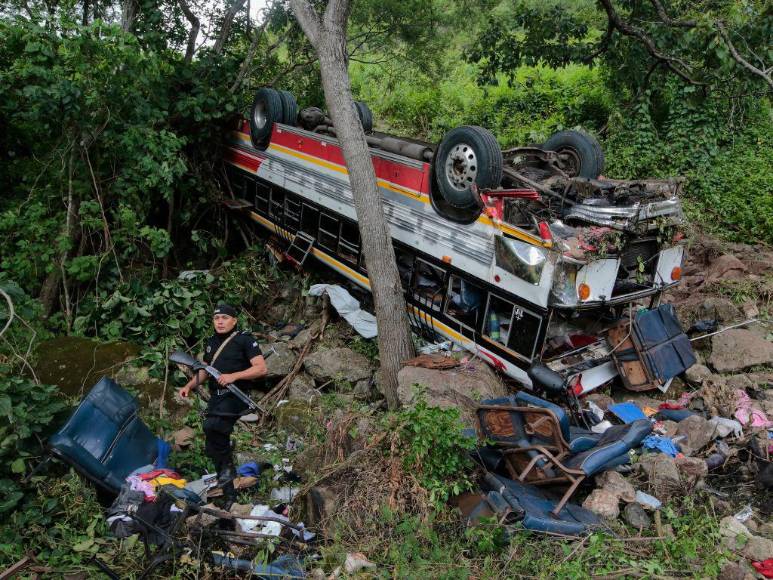 Así fue el trágico accidente vial que dejó 16 muertos en Nicaragua (Fotos)