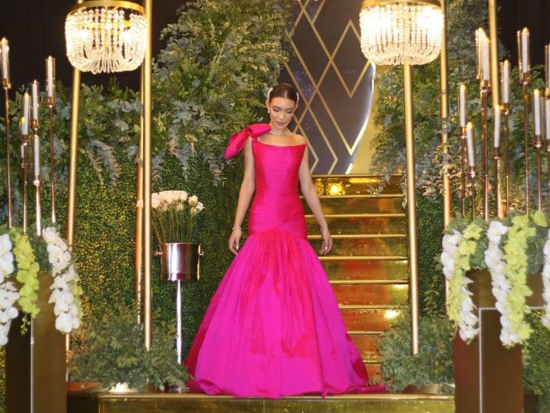 Prom Night 2024 de la Elvel School, un festejo fundido en amor y glamour