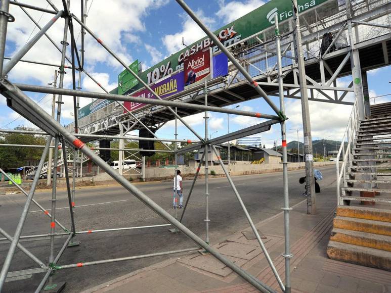 Sendas estructuras y bloqueo de calles: Libre ultima detalles para festejar dos años de gobierno