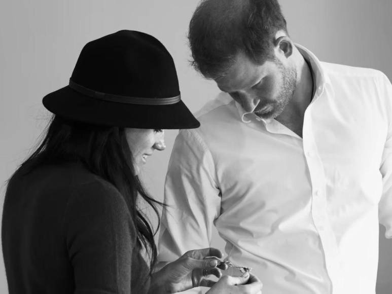 Las fotos familiares que Meghan Markle y el príncipe Harry compartieron en su documental de Netflix