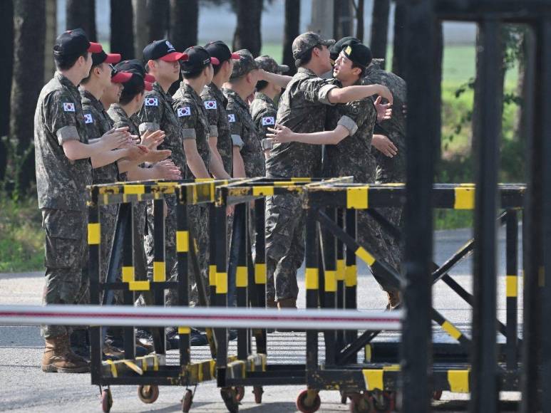 Jin de BTS finaliza su servicio militar obligatorio en Corea del Sur
