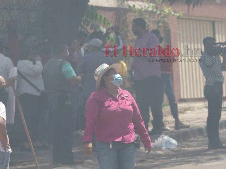 Así fue la violenta protesta del diputado Mauricio Rivera en Ciudad Mujer
