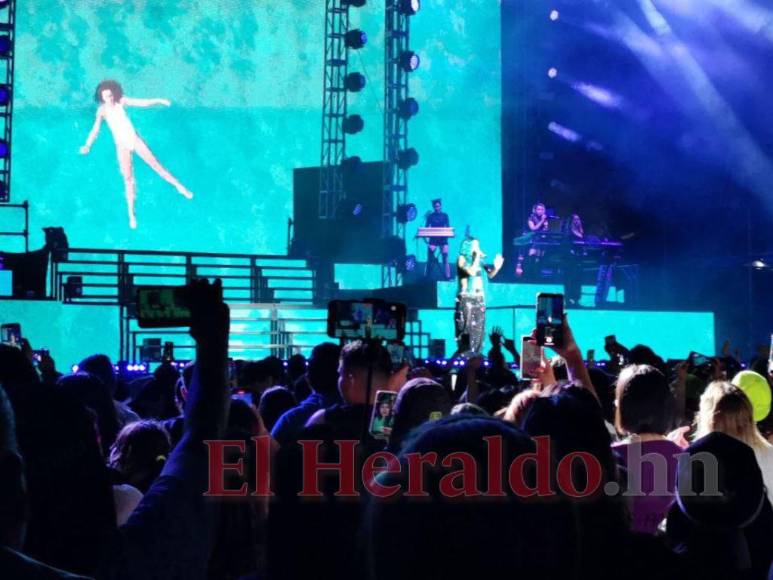 Así se vivió el concierto de Karol G en Tegucigalpa