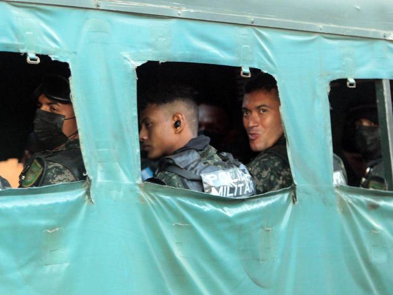 Imágenes de los intensos operativos militares durante el toque de queda en Honduras