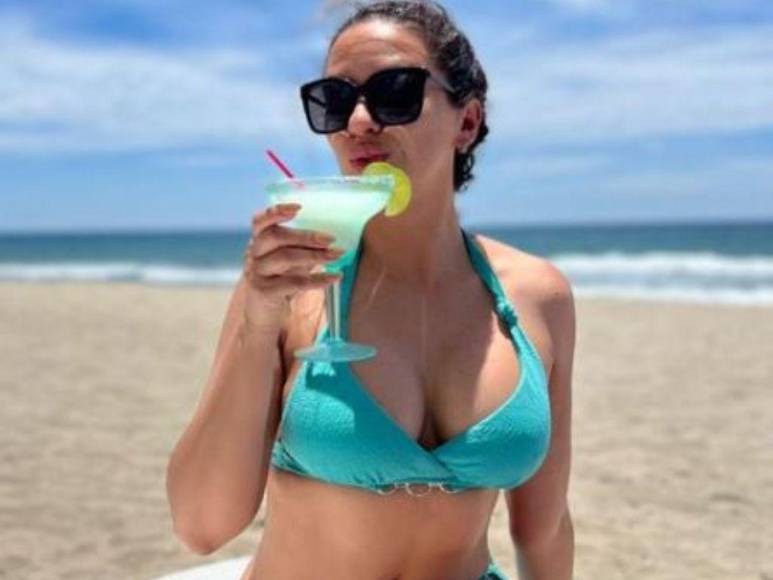 Ana Jurka disfruta cálidas vacaciones con su familia en Honduras