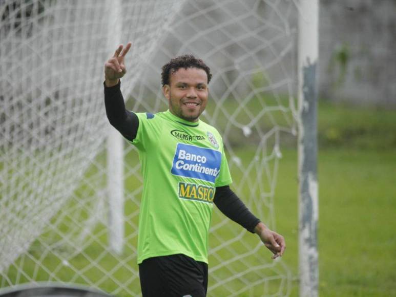 Leyenda, entrenador y emprendedor: la vida de Emil Martínez tras el retiro