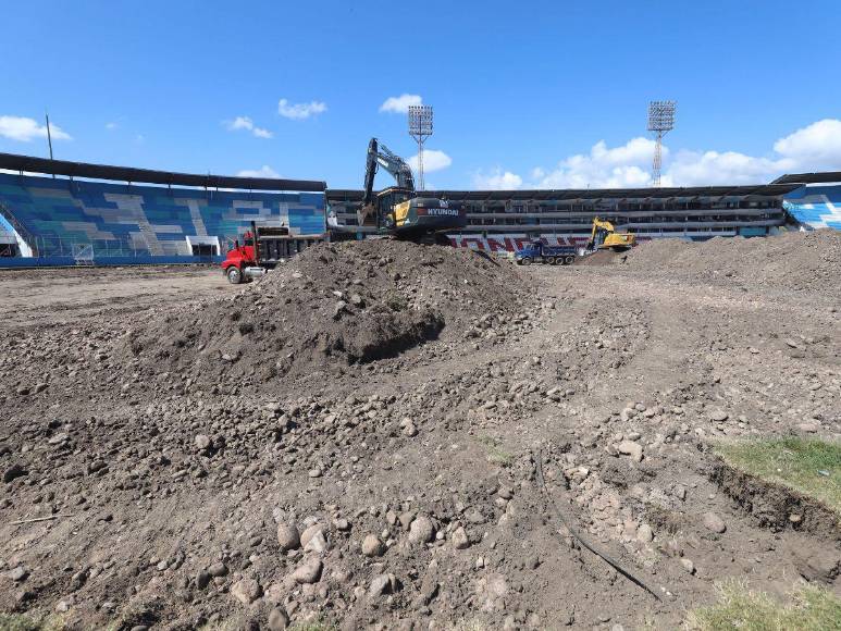 Sistema de drenaje colapsado, pésimo engramillado y varias irregularidades: los hallazgos en el Estadio Nacional