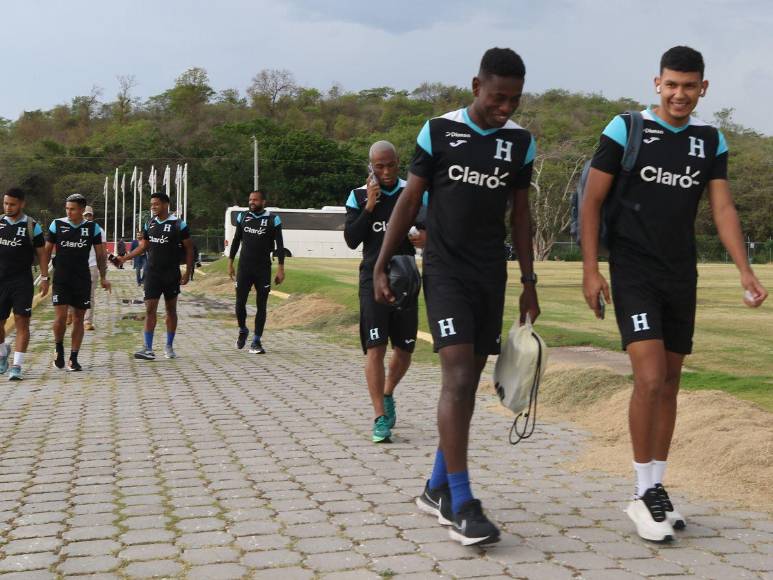Armonía y arduo trabajo en entrenamiento de Honduras previo a duelo con Cuba