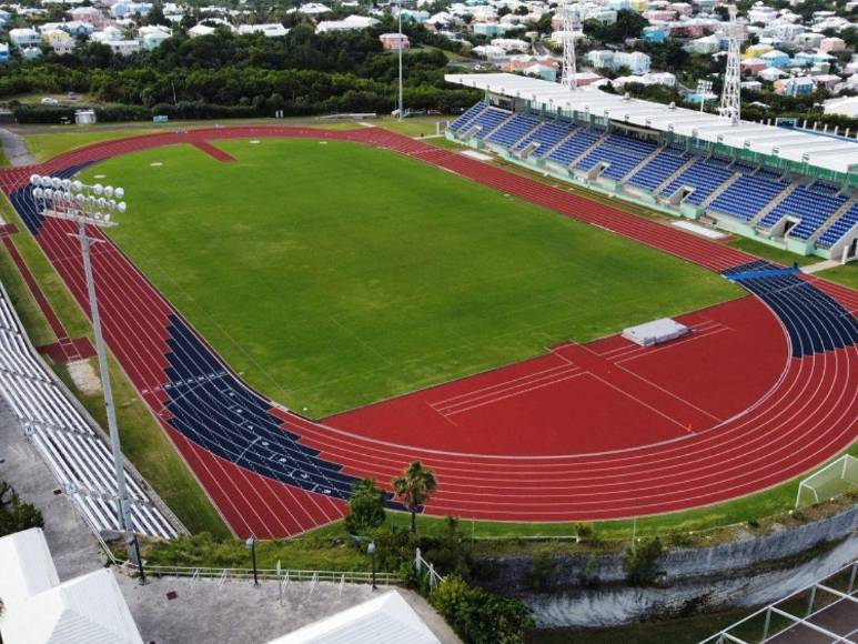 ¿Cómo luce la cancha? Así fue el entrenamiento de Honduras en Bermudas