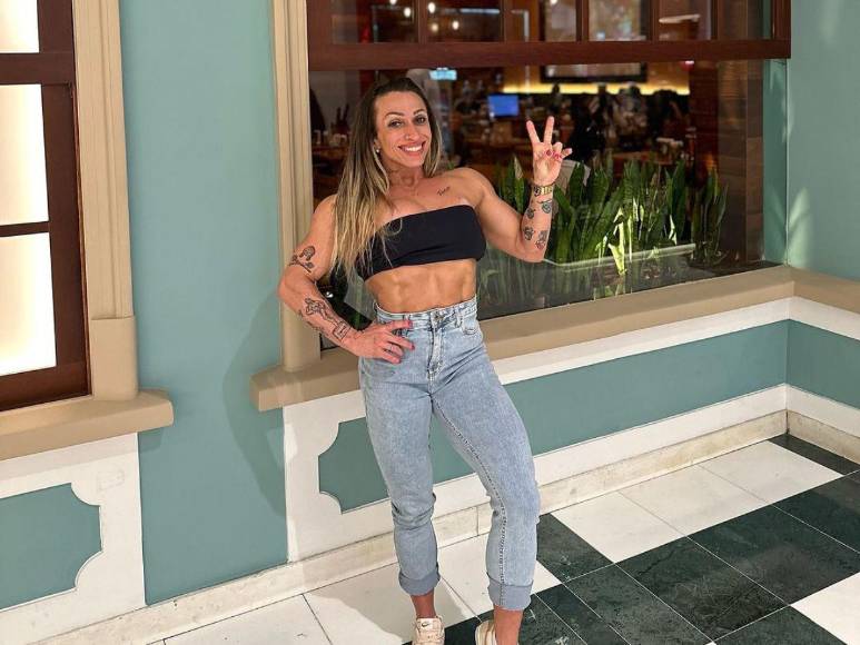 ¿Quién era Cintia Goldini, la fisicoculturista que murió de forma repentina?