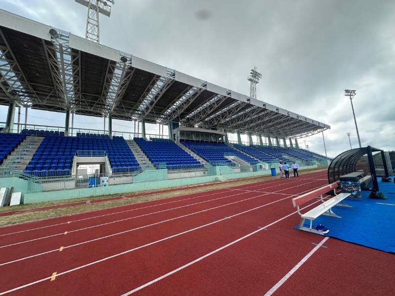 ¿Cómo luce la cancha? Así fue el entrenamiento de Honduras en Bermudas