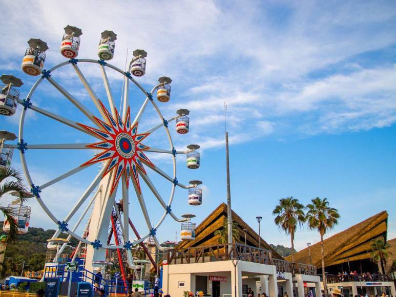 Así es Sunset Park, el nuevo parque de diversiones que Bukele inauguró en El Salvador
