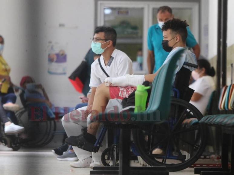 El colapso diario del Hospital Escuela es una bomba de tiempo (Fotos)