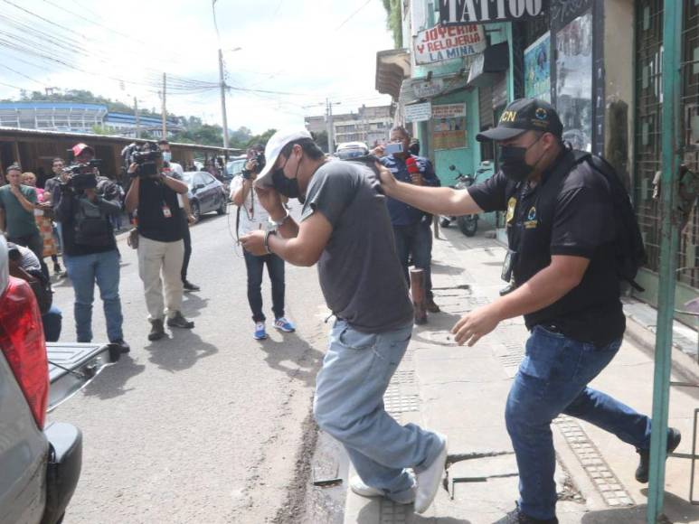 Allanamiento, capturas y un dramático intento de rescate: Lo que pasó en la primera avenida de Comayagüela