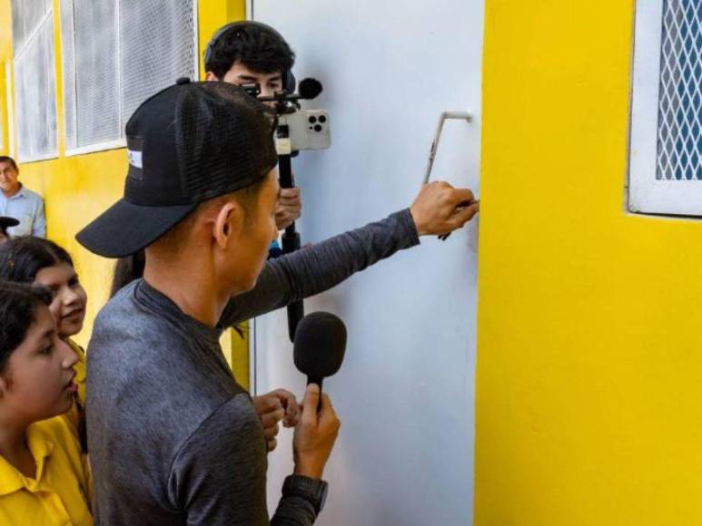 Antes y después de la Escuela Experimental de la UNAH reconstruida por Shin Fujiyama