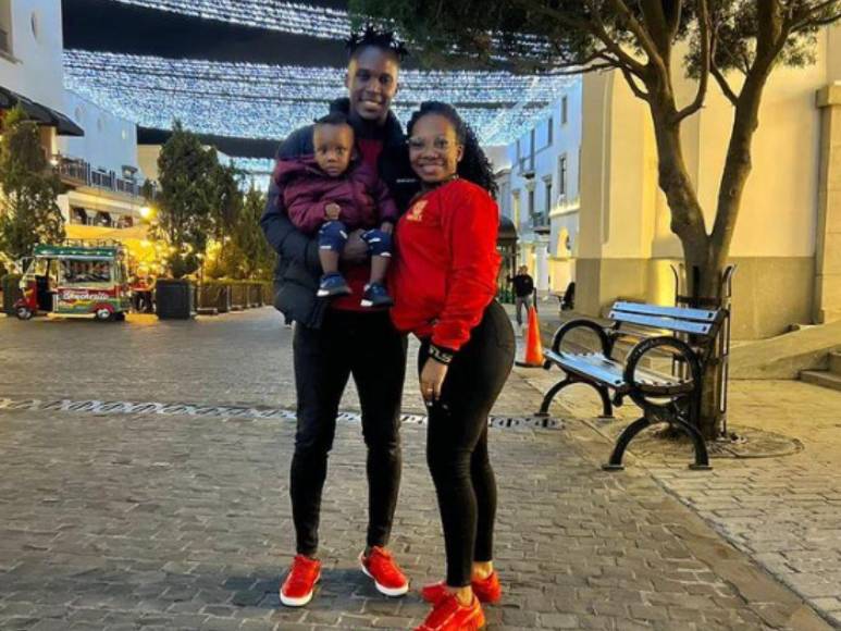 Amor y agradecimiento: Así conmemora el fútbol hondureño el Día de la Madre