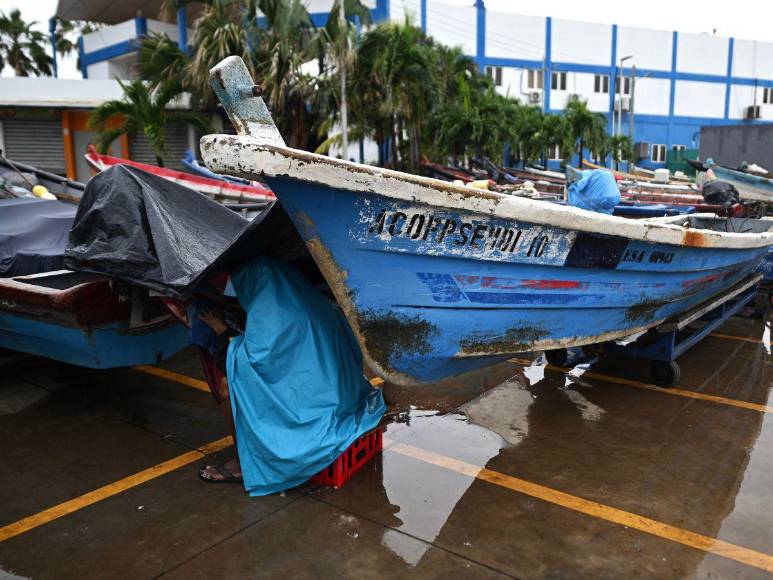 Tormenta Pilar mantiene en emergencia a Centroamérica por las lluvias
