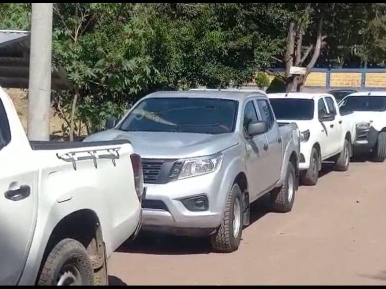 Bajo fuerte resguardo policial y en caravana: así fue el traslado del exdiputado Midence Oquelí a la CSJ
