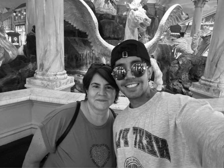 Quién es Derek Trejo: Influencer que buscaba a su mamá y la encontró muerta en hotel