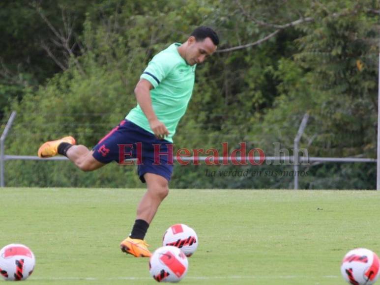 ¡Admirable hospitalidad! Municipal entrenó en el CAR del Olimpia; así fue la práctica del conjunto chapín