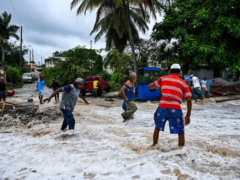 Huracán Bery deja daños y desolación en República Dominicana y el Caribe
