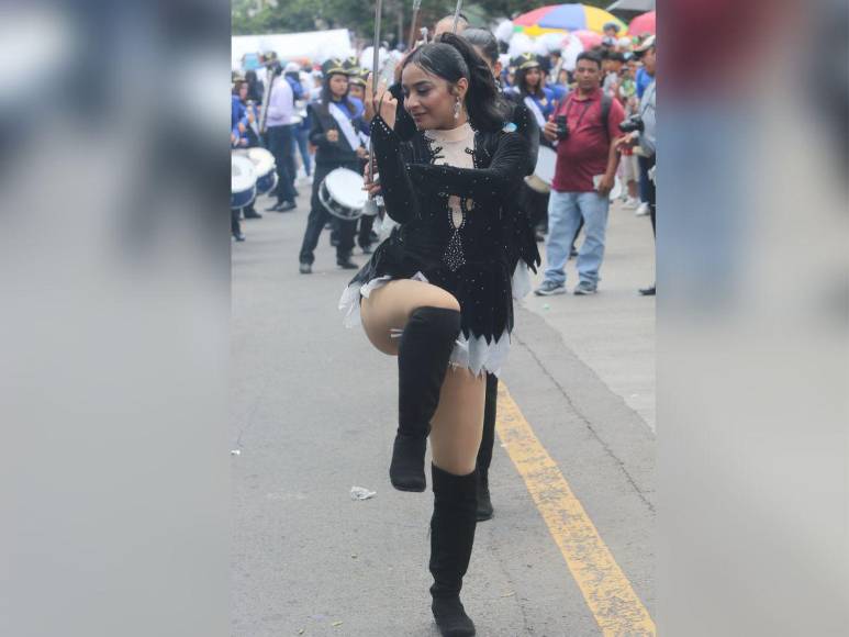 ¡Unas de las favoritas! Las bellas palillonas del Instituto Mixto Hibueras