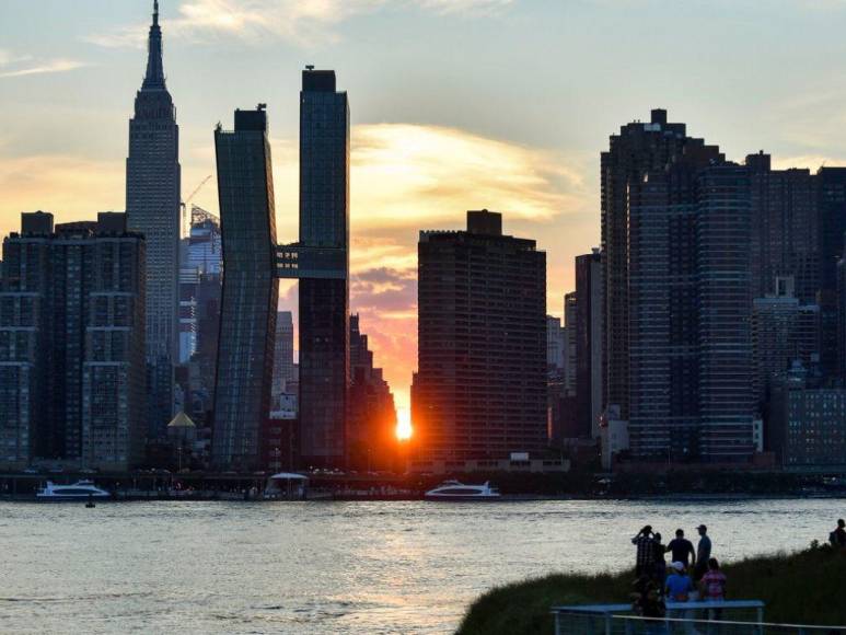 ¿Qué es Manhattanhenge, el fenómeno solar que afecta Nueva York?