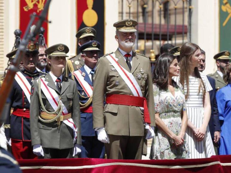 La princesa Leonor se despide de la academia militar en Zaragoza