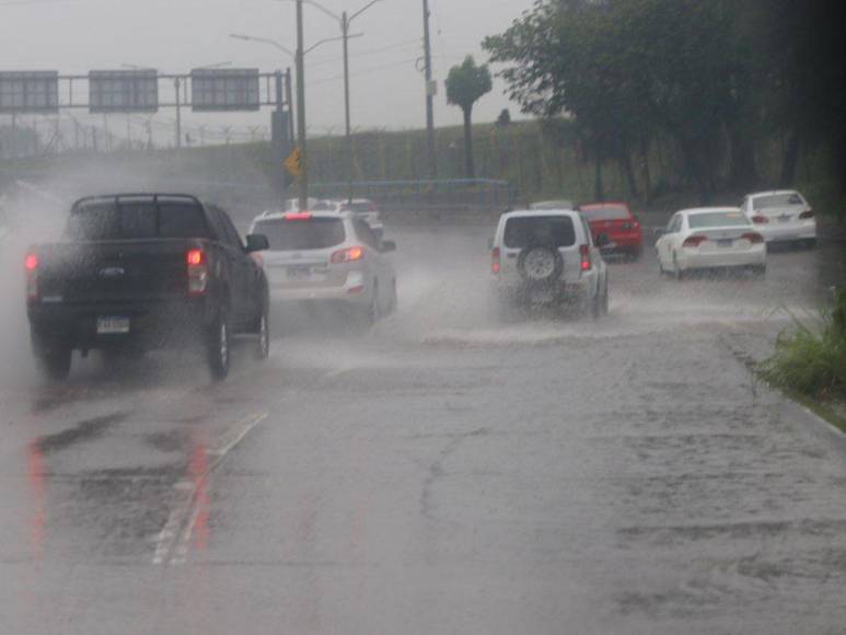 Las imágenes que dejaron las fuertes lluvias este jueves en Tegucigalpa