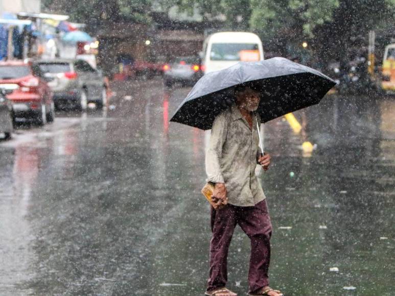Fuertes lluvias oscurecen Tegucigalpa en pleno mediodía este martes