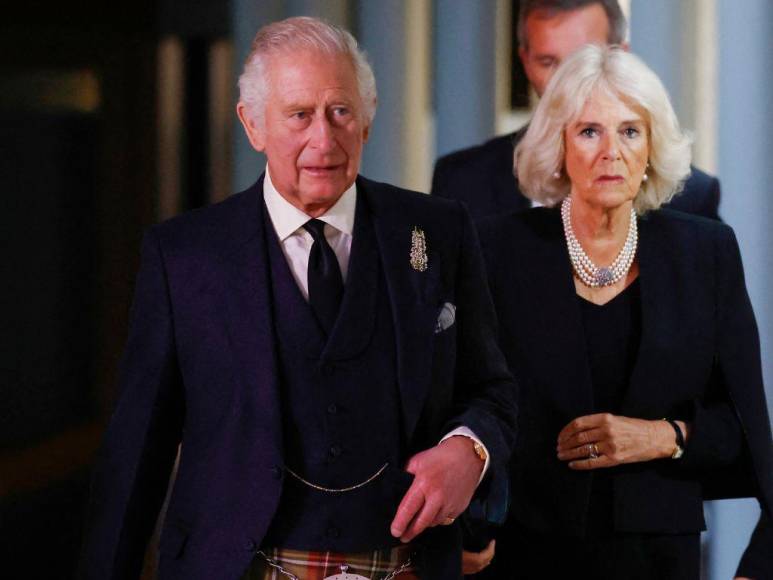 De la capilla al funeral: el programa del Palacio de Buckingham tras la muerte de Isabel II