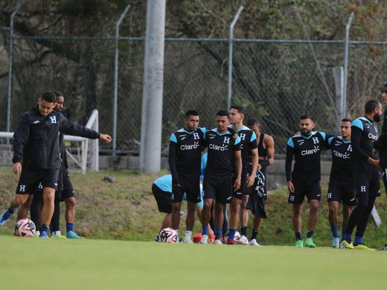 Armonía y arduo trabajo en entrenamiento de Honduras previo a duelo con Cuba