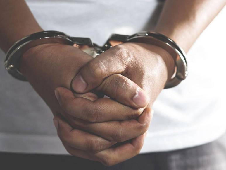 “Nos sentamos a la mesa con satanás”: así reveló víctima el abuso que sufrió él y sus primos a manos de su tío por varios años