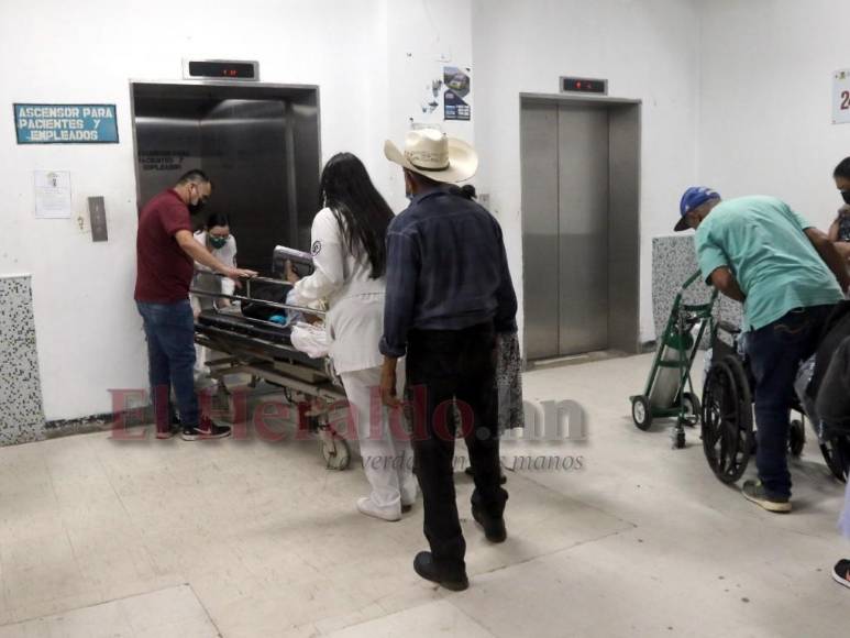 El colapso diario del Hospital Escuela es una bomba de tiempo (Fotos)