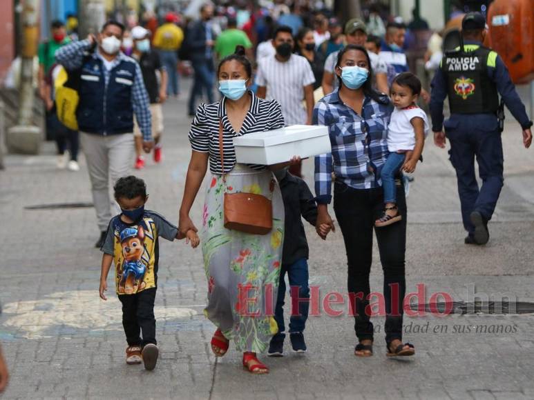 Amorosas, compresivas y fuertes, así son las madres hondureñas (Fotos)