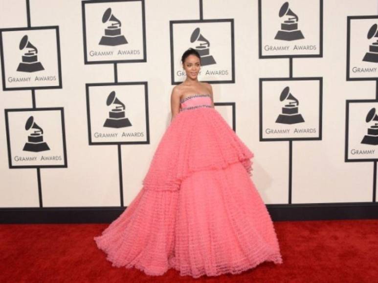 Los looks más icónicos en la historia de los Grammy