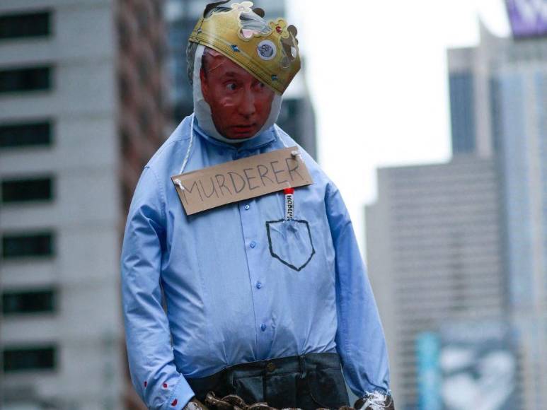 Dolor e impotencia: comunidad internacional condena invasión rusa a Ucrania