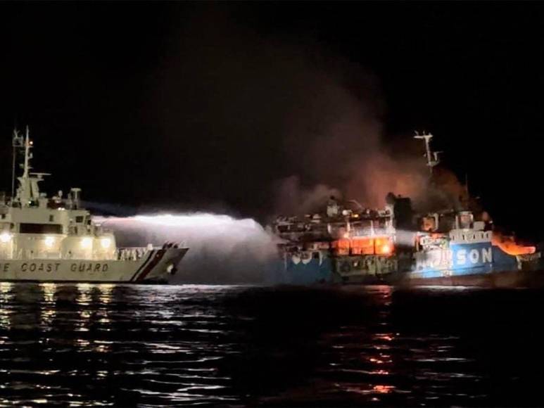 Infierno sobre el mar: incendio en ferri deja 31 muertos en Filipinas