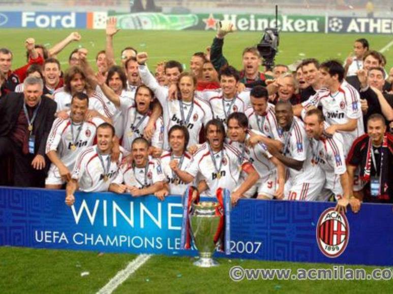 ¿Cuáles son los equipos que más finales de Champions League han perdido?