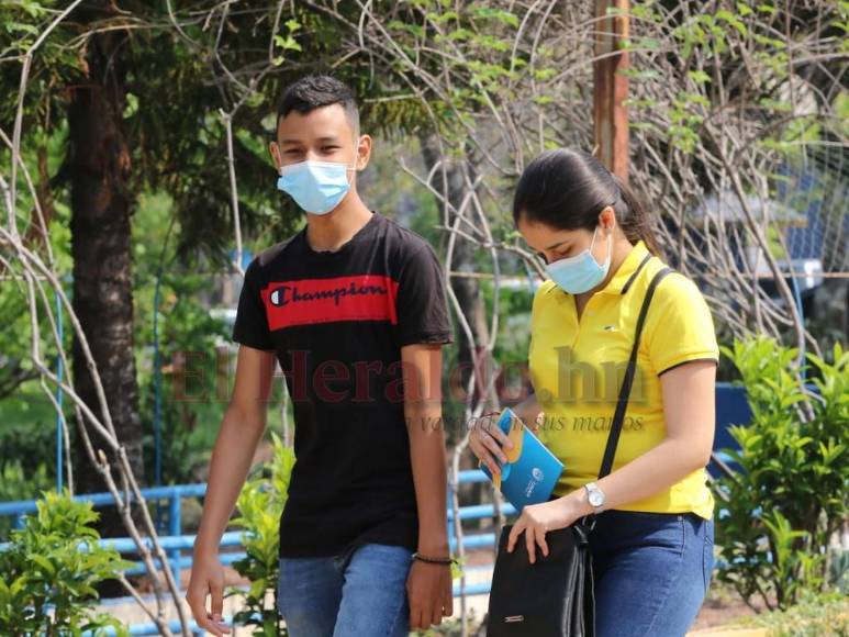 Incertidumbre y emoción tras retorno de alumnos y docentes a clases presenciales en la UNAH