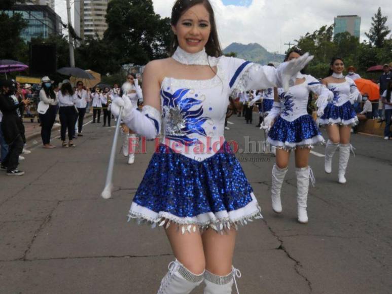 Así lucieron las bellas palillonas del Instituto Moderno (FOTOS)